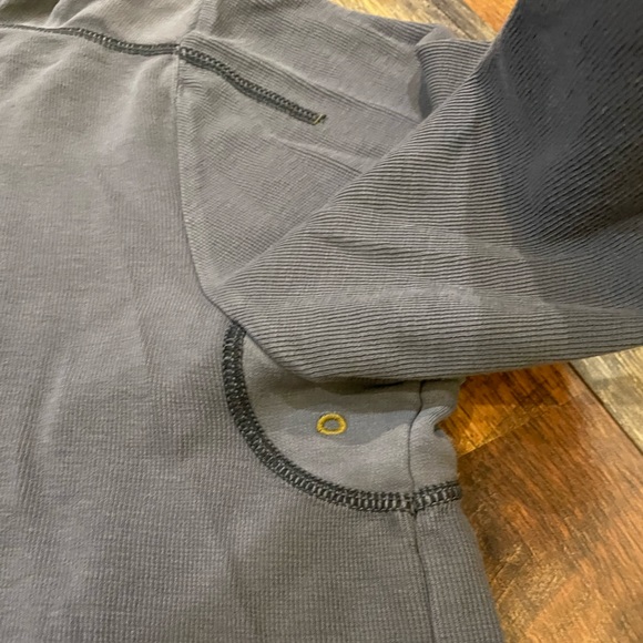 Tommy Bahama Gray Quarter-Zip Sweatshirt - Picture 3 of 3